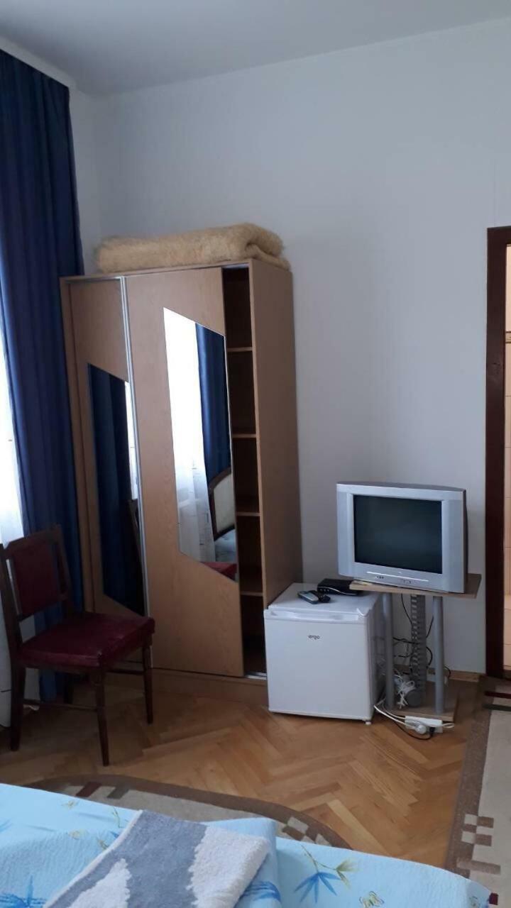Садиба У Крайлюків ياريمتشي المظهر الخارجي الصورة