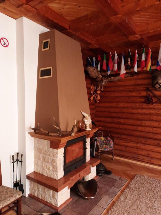Садиба У Крайлюків ياريمتشي المظهر الخارجي الصورة